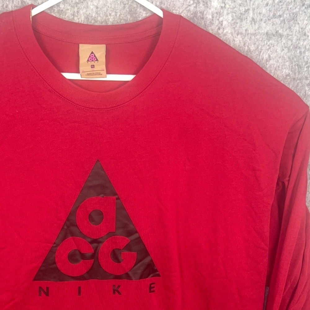 Nike ACG Mens XL Long Sleeve T-Shirt Red Loose Fit Cotton Graphic Logo Tee - Picture 7 of 9